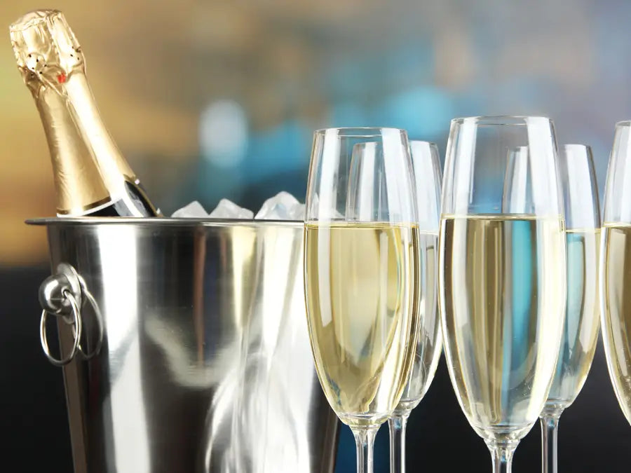 Champagne et effervescents : bien les conserver et les servir